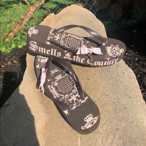 NEW Juicy Couture Filp Flops